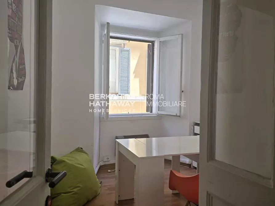 Immagine 12 di Appartamento in vendita  in Via del Pantheon a Roma