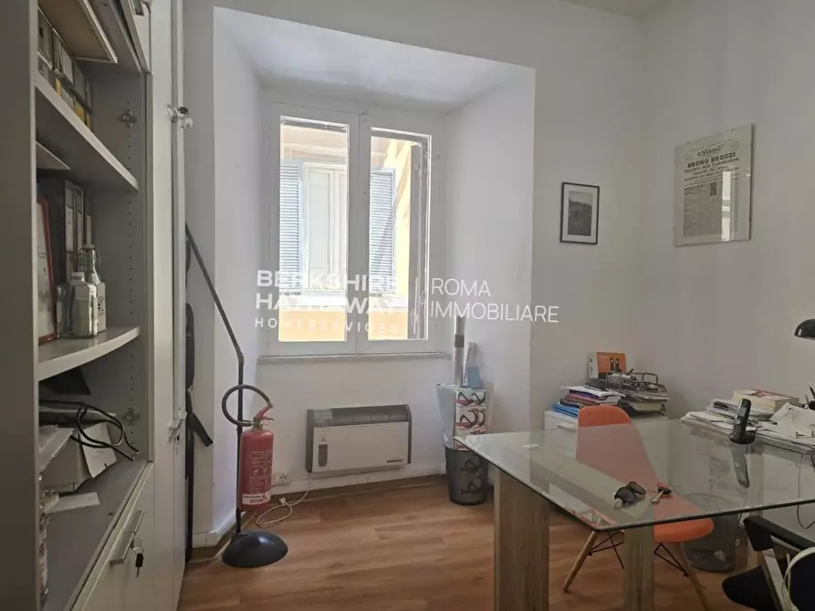 Immagine 11 di Appartamento in vendita  in Via del Pantheon a Roma