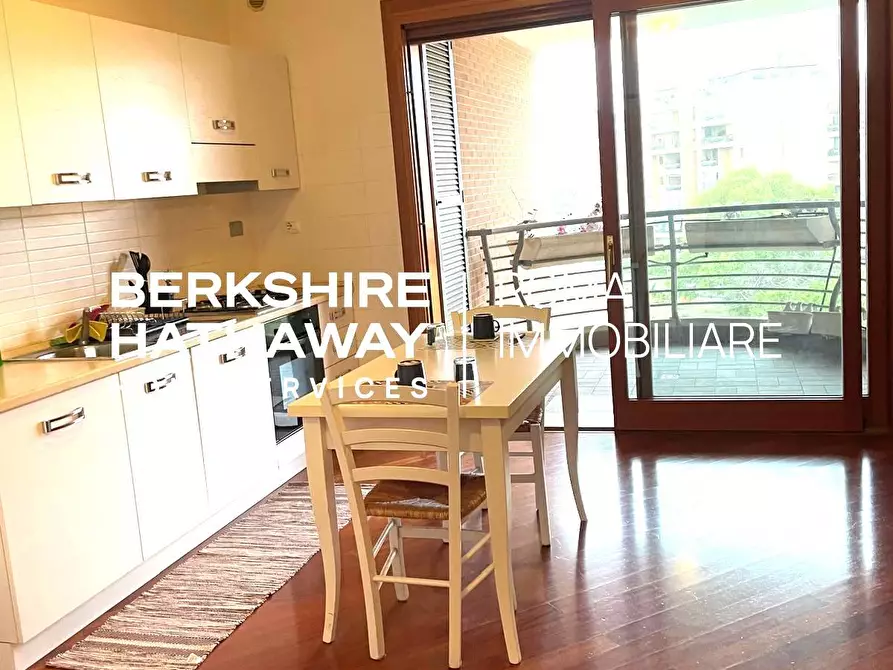 Immagine 2 di Appartamento in affitto  in Via Riccardo Bacchelli a Roma