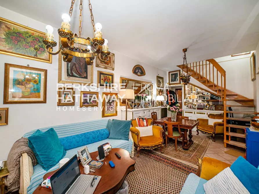 Immagine 14 di Villetta a schiera in vendita  in Via Pian Del Marmo 1 a Roma