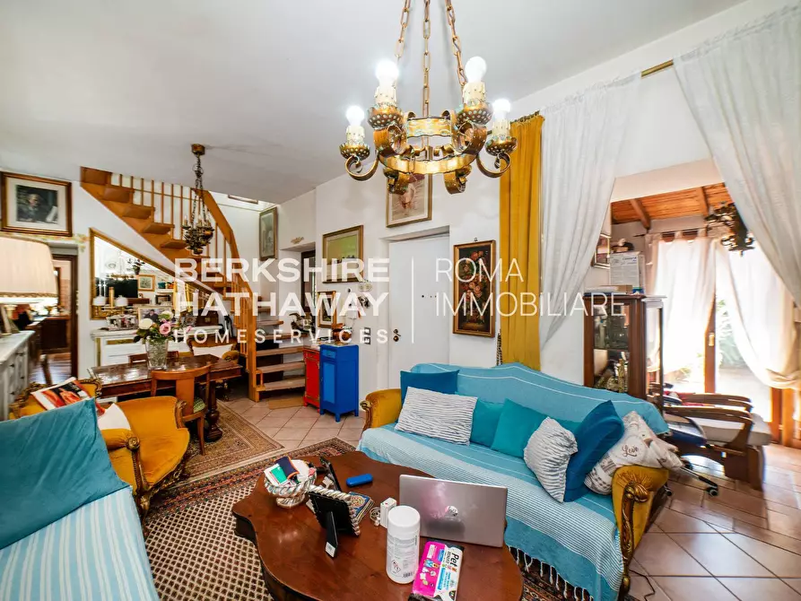 Immagine 15 di Villetta a schiera in vendita  in Via Pian Del Marmo 1 a Roma