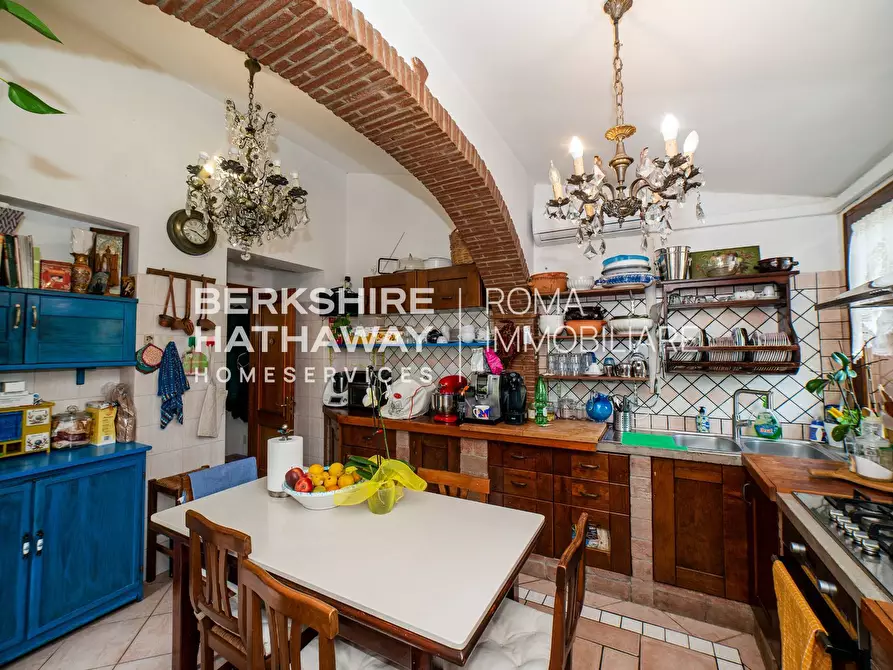 Immagine 21 di Villetta a schiera in vendita  in Via Pian Del Marmo 1 a Roma