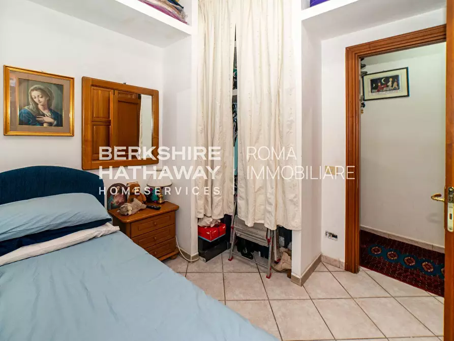 Immagine 26 di Villetta a schiera in vendita  in Via Pian Del Marmo 1 a Roma