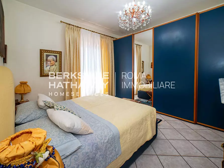 Immagine 27 di Villetta a schiera in vendita  in Via Pian Del Marmo 1 a Roma