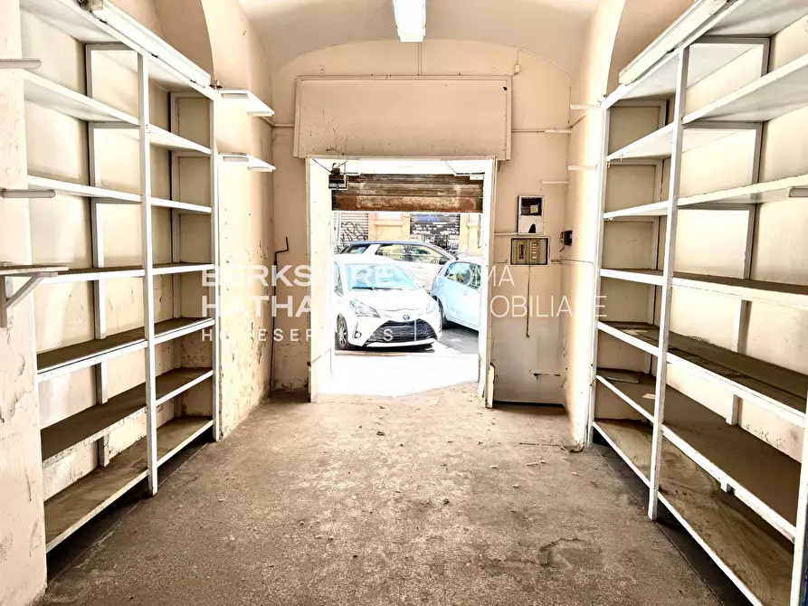 Immagine 5 di Locale commerciale in affitto  in Via Messina 1 a Roma