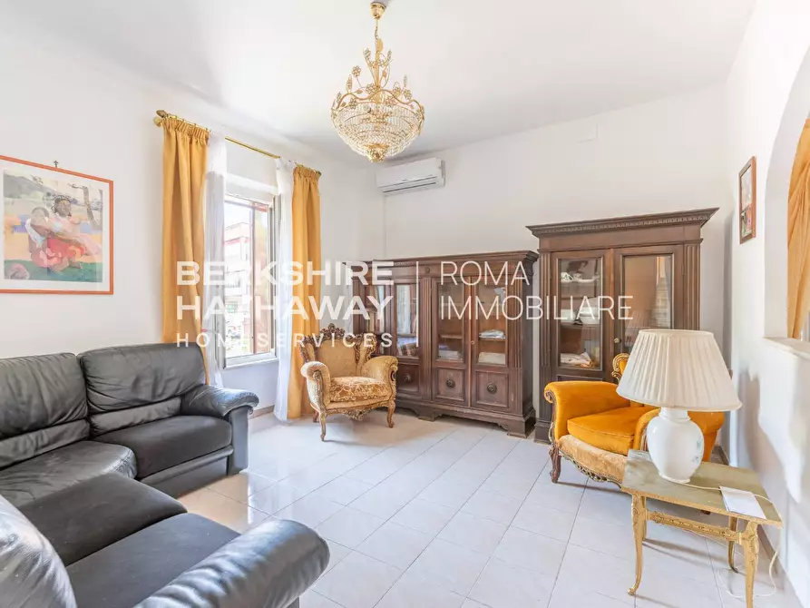 Immagine 1 di Appartamento in vendita  in Via Di Boccea 525 a Roma