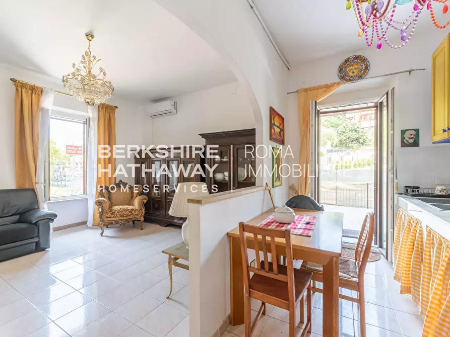 Immagine 2 di Appartamento in vendita  in Via Di Boccea 525 a Roma