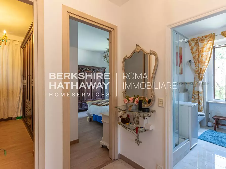 Immagine 15 di Appartamento in vendita  in Via Di Boccea 525 a Roma