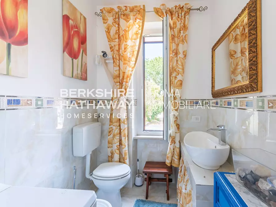 Immagine 18 di Appartamento in vendita  in Via Di Boccea 525 a Roma