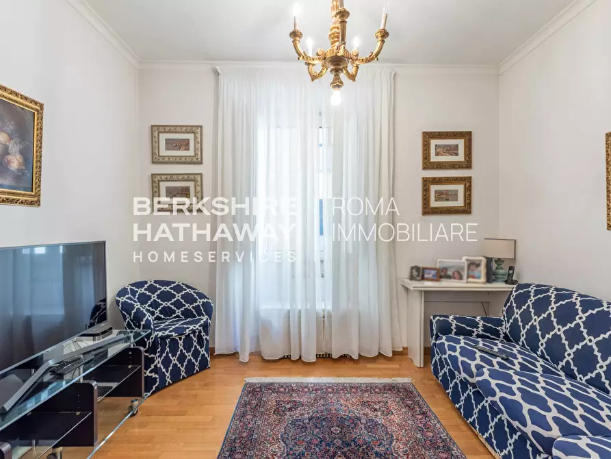 Immagine 3 di Appartamento in vendita  in Via Aurora 1 a Roma