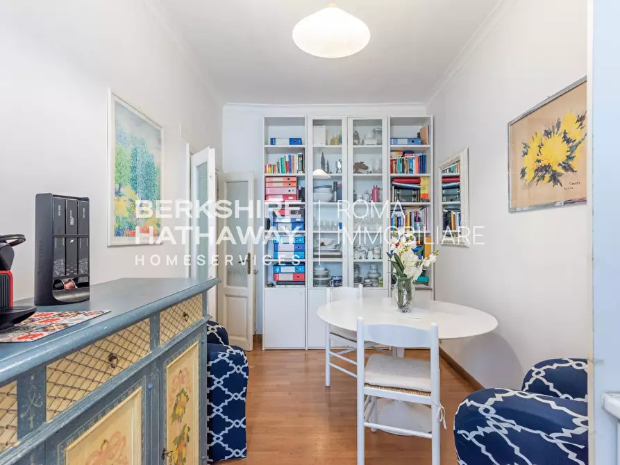 Immagine 13 di Appartamento in vendita  in Via Aurora 1 a Roma