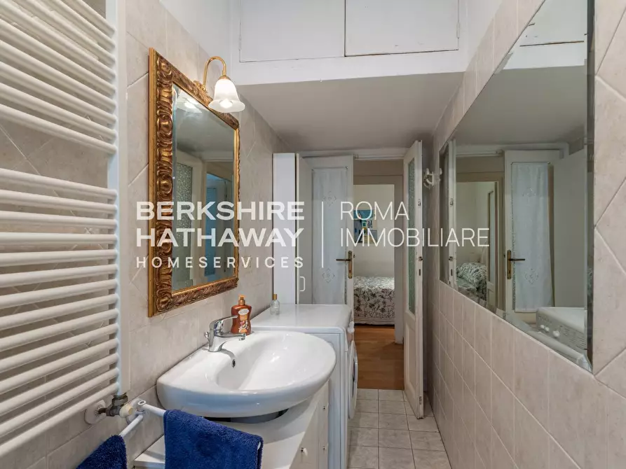 Immagine 23 di Appartamento in vendita  in Via Aurora 1 a Roma