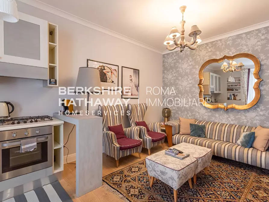 Immagine 2 di Appartamento in vendita  in Via Vittorio Veneto 1 a Roma