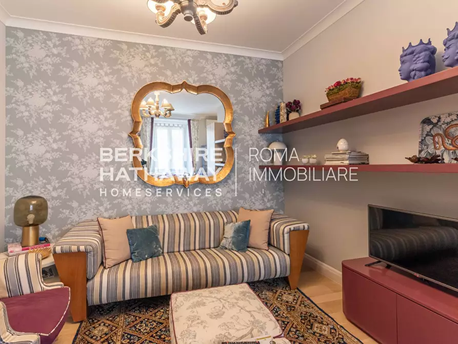 Immagine 5 di Appartamento in vendita  in Via Vittorio Veneto 1 a Roma