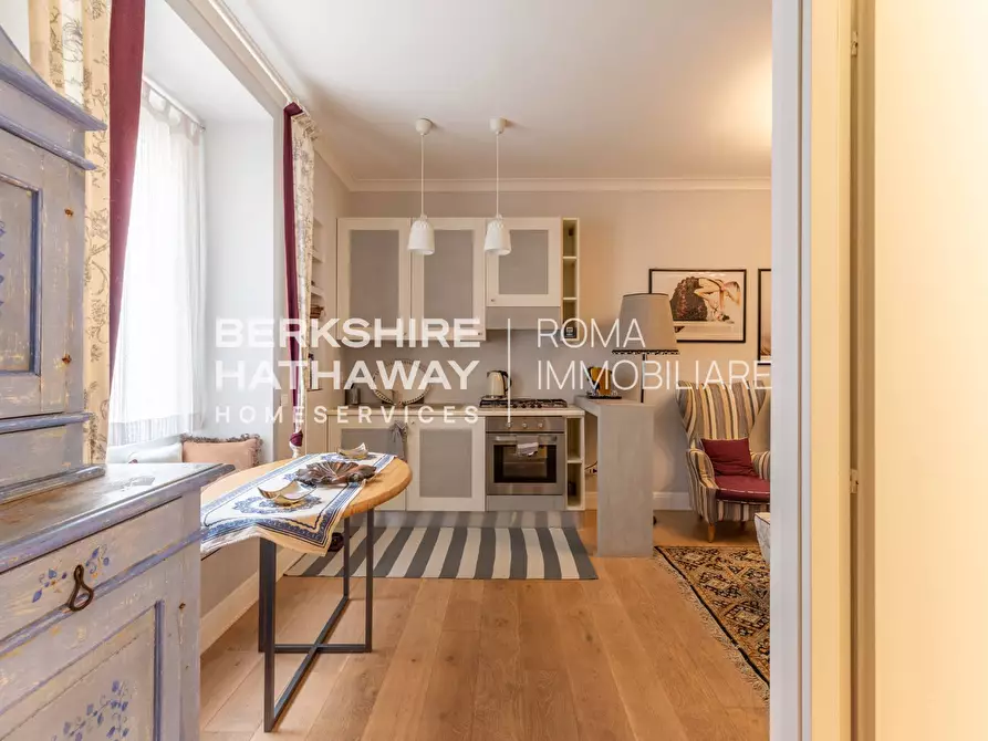 Immagine 8 di Appartamento in vendita  in Via Vittorio Veneto 1 a Roma