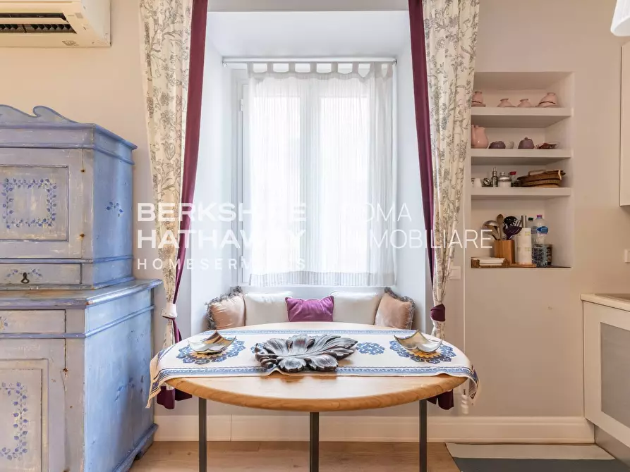 Immagine 11 di Appartamento in vendita  in Via Vittorio Veneto 1 a Roma