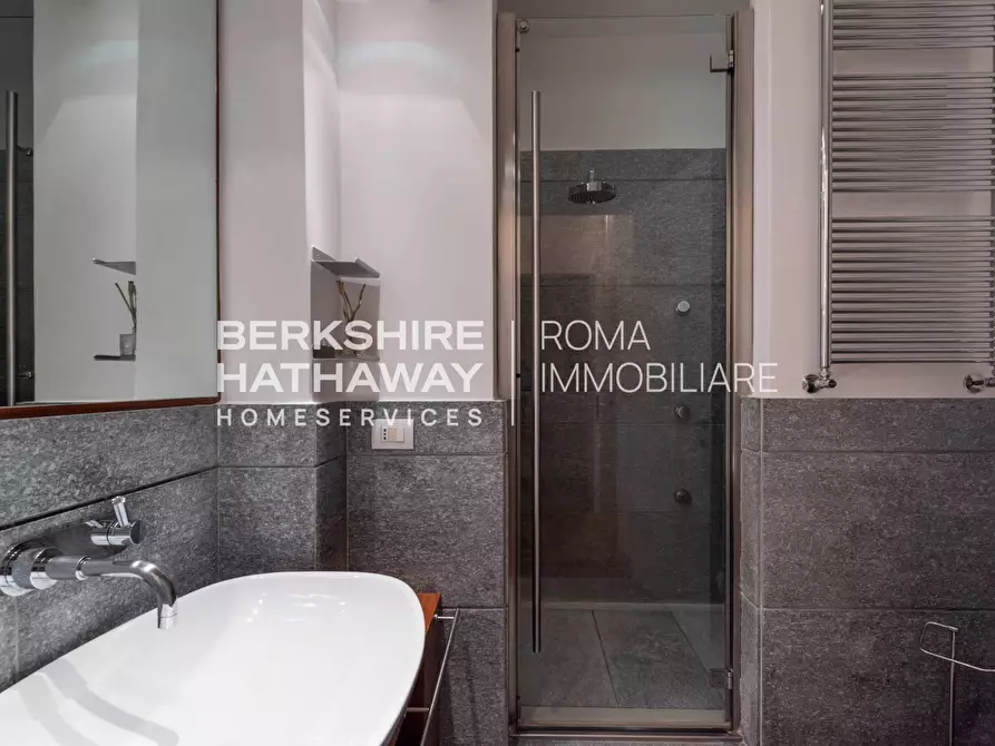 Immagine 15 di Appartamento in affitto  in Piazza Cavour 1 a Roma