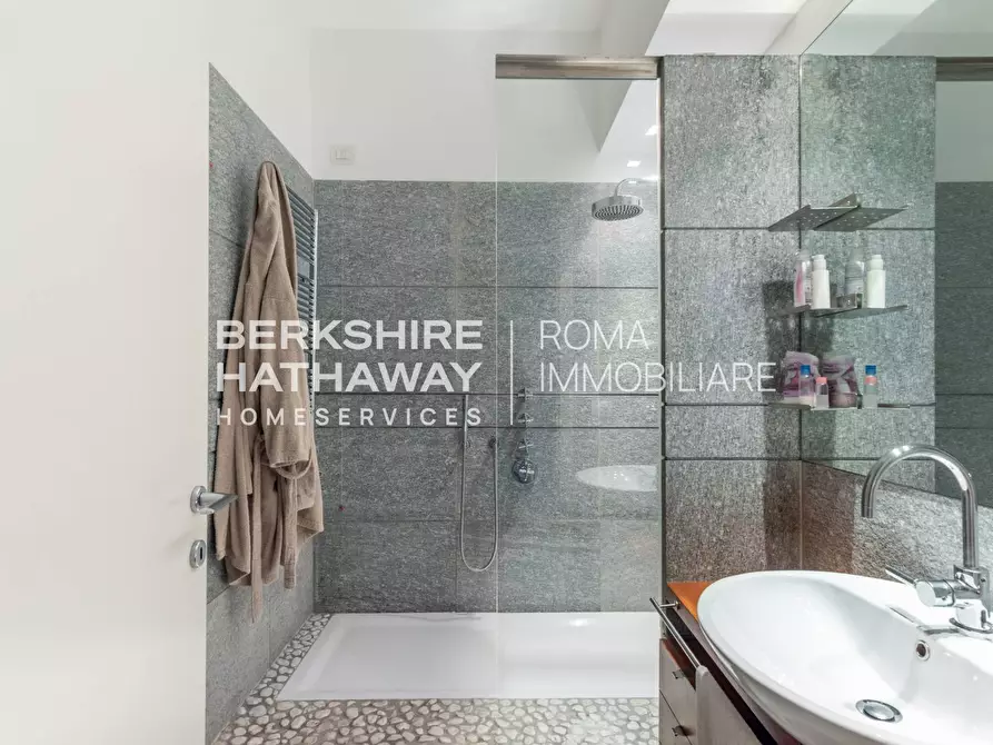 Immagine 18 di Appartamento in affitto  in Piazza Cavour 1 a Roma