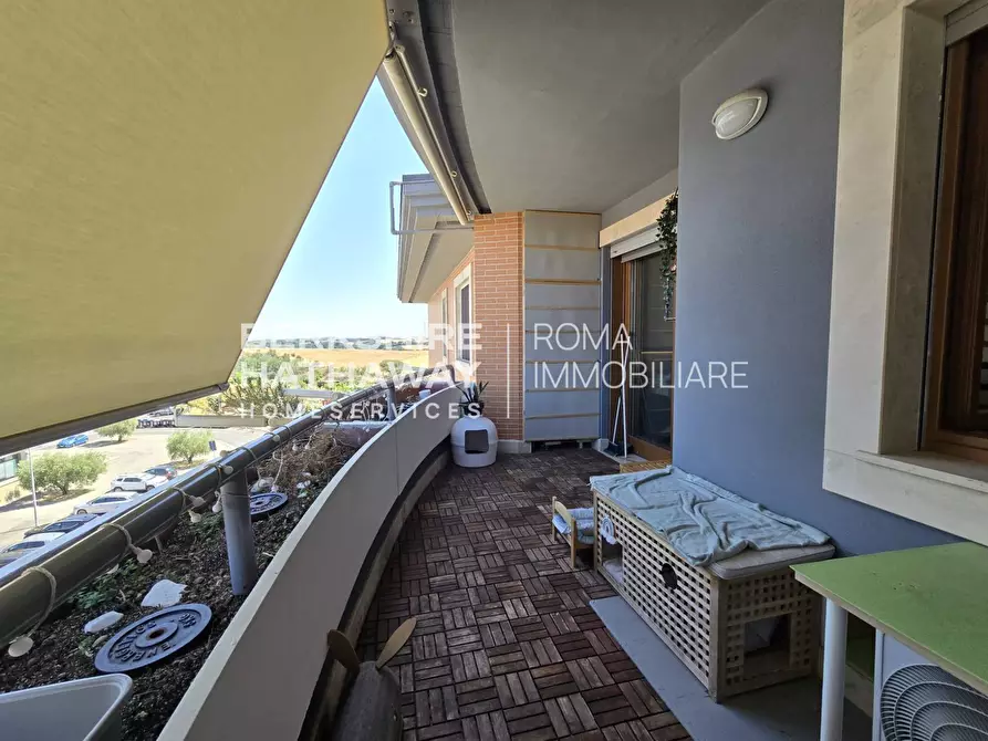Immagine 4 di Appartamento in vendita  in Via della Maremma a Roma