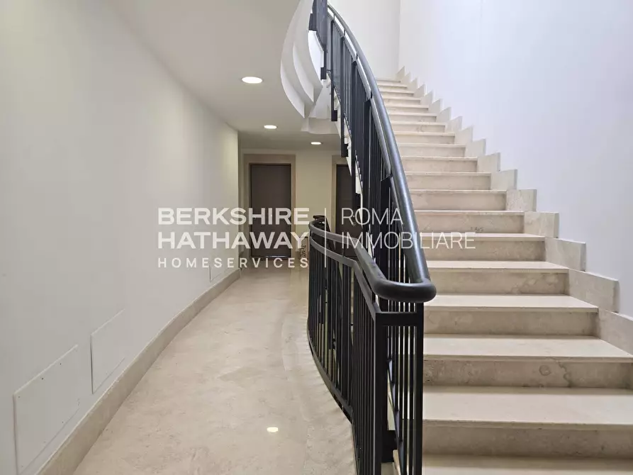 Immagine 28 di Appartamento in vendita  in Via della Maremma a Roma