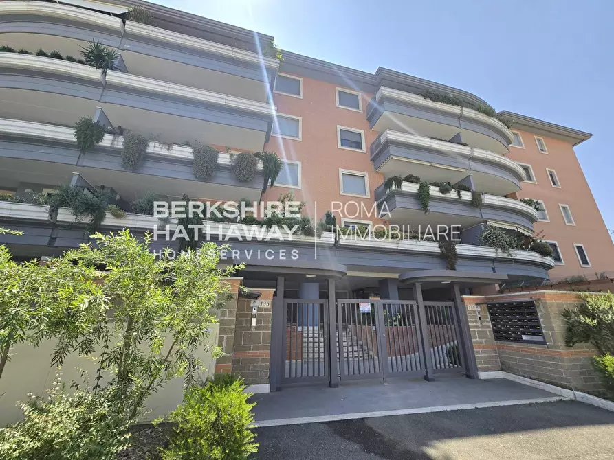 Immagine 32 di Appartamento in vendita  in Via della Maremma a Roma