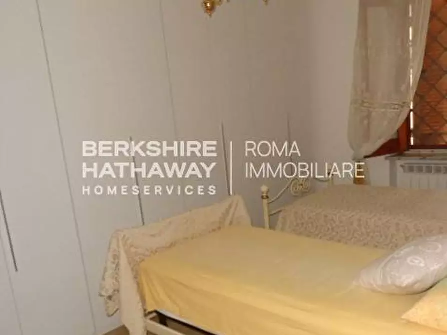 Immagine 6 di Villa in vendita  in Via Padre Vitali a Roma