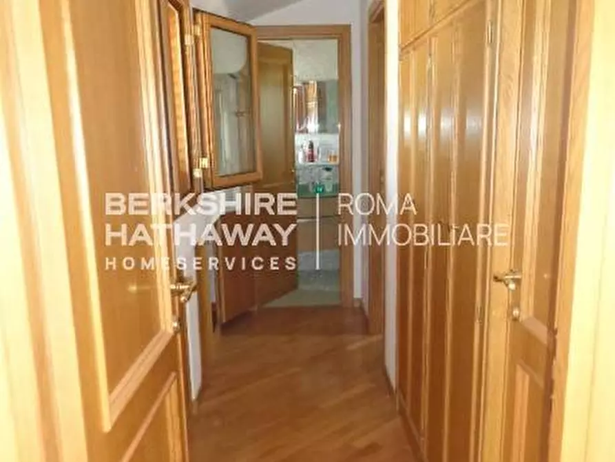 Immagine 11 di Villa in vendita  in Via Padre Vitali a Roma