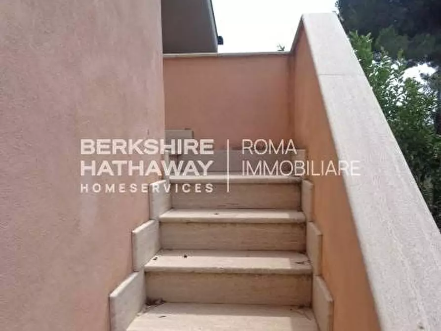 Immagine 15 di Villa in vendita  in Via Padre Vitali a Roma