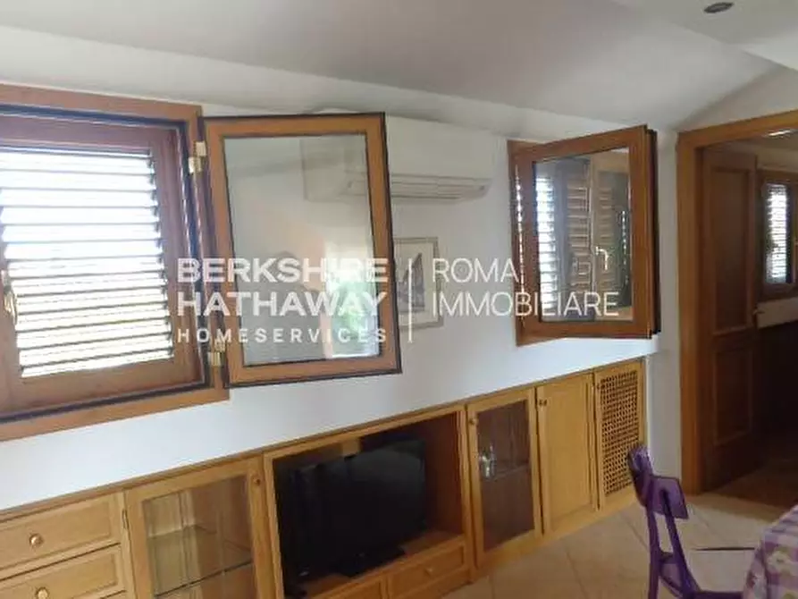 Immagine 18 di Villa in vendita  in Via Padre Vitali a Roma