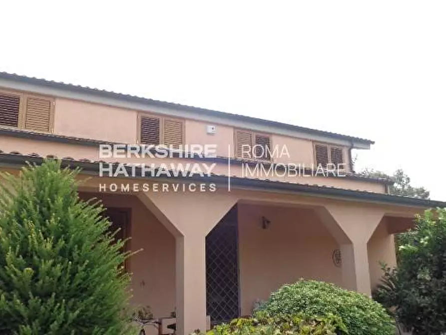 Immagine 30 di Villa in vendita  in Via Padre Vitali a Roma