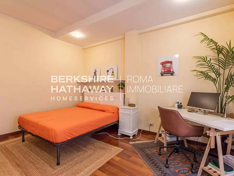 Immagine 10 di Appartamento in vendita  in Via Boncompagni 1 a Roma