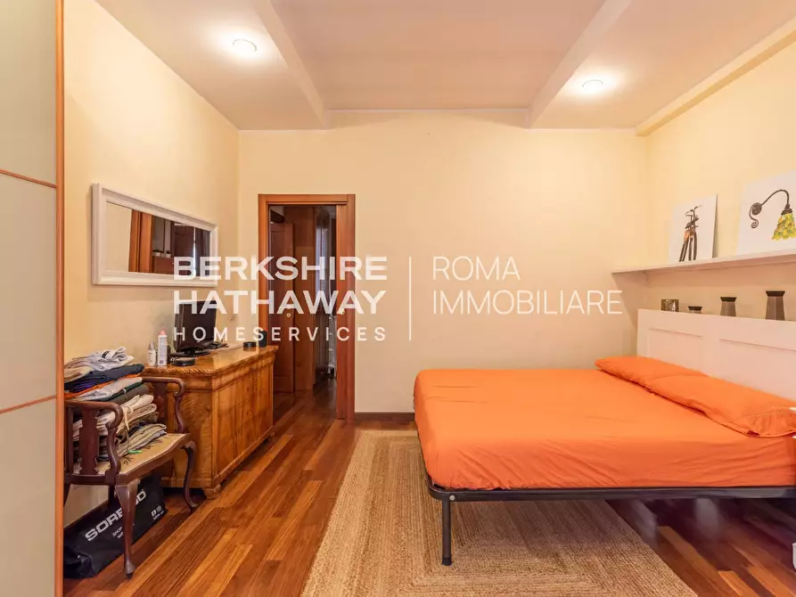 Immagine 11 di Appartamento in vendita  in Via Boncompagni 1 a Roma