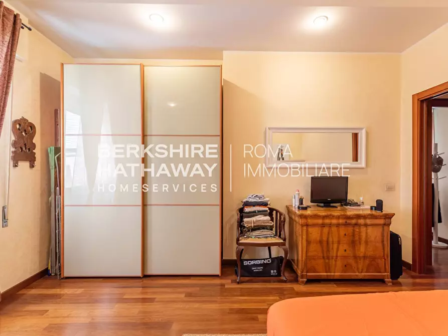 Immagine 12 di Appartamento in vendita  in Via Boncompagni 1 a Roma