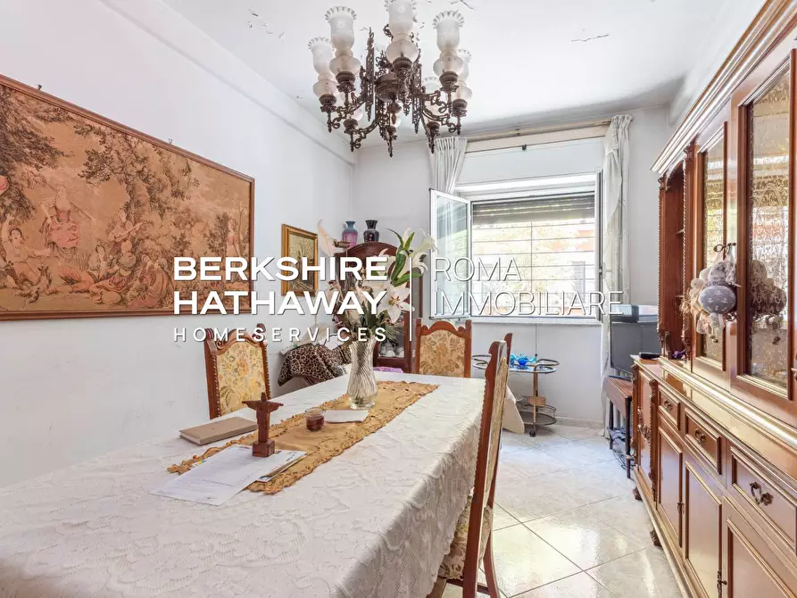 Immagine 21 di Appartamento in vendita  in Via Benaco a Roma