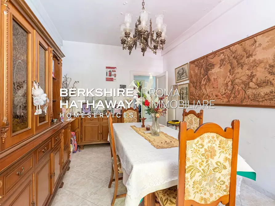 Immagine 22 di Appartamento in vendita  in Via Benaco a Roma