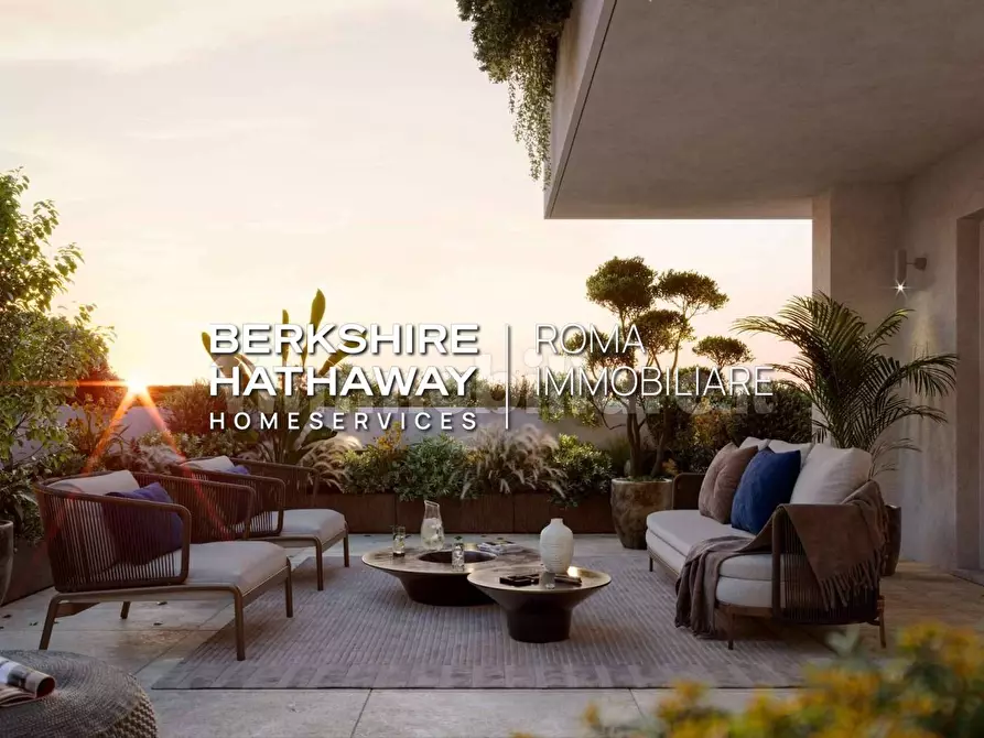 Immagine 12 di Appartamento in vendita  in Via Della Camilluccia a Roma