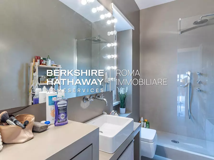 Immagine 17 di Appartamento in vendita  in Via Collalto Sabino a Roma