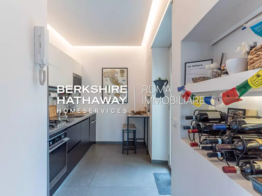 Immagine 10 di Appartamento in vendita  in Via Collalto Sabino a Roma