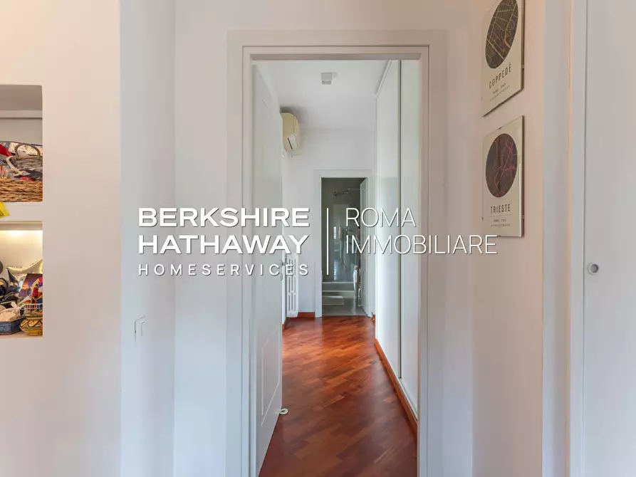 Immagine 9 di Appartamento in vendita  in Via Collalto Sabino a Roma