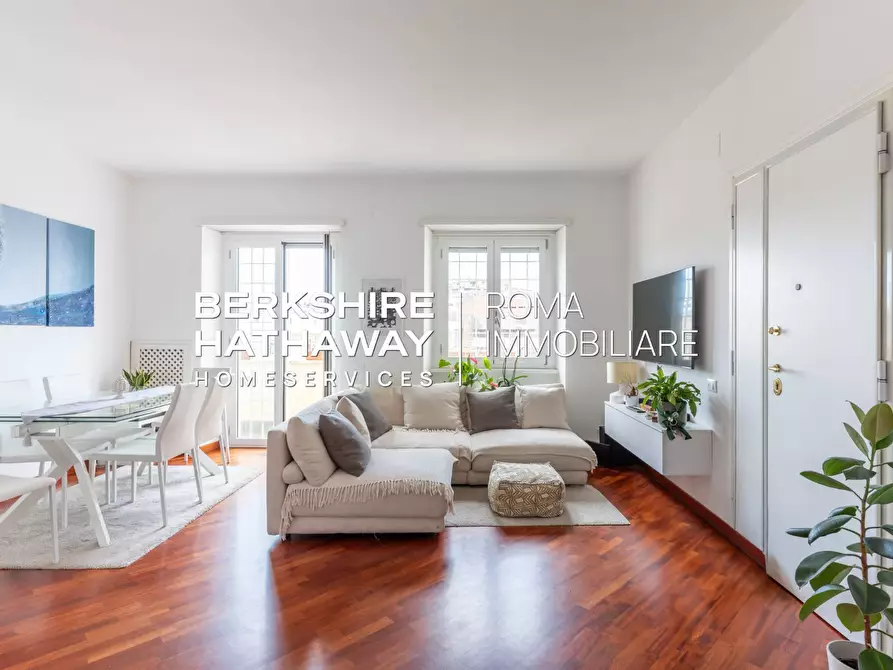 Immagine 2 di Appartamento in vendita  in Via Collalto Sabino a Roma