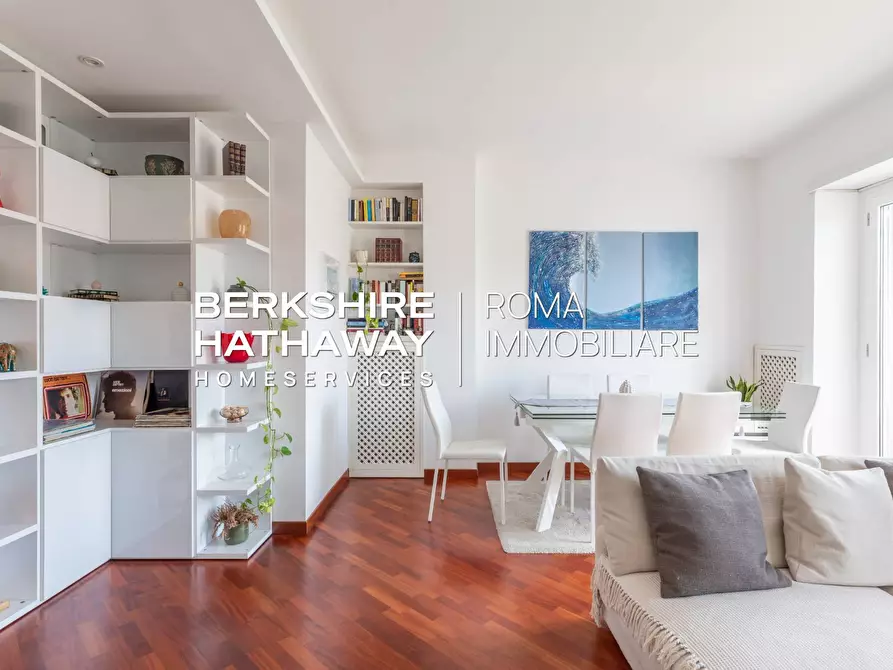 Immagine 3 di Appartamento in vendita  in Via Collalto Sabino a Roma