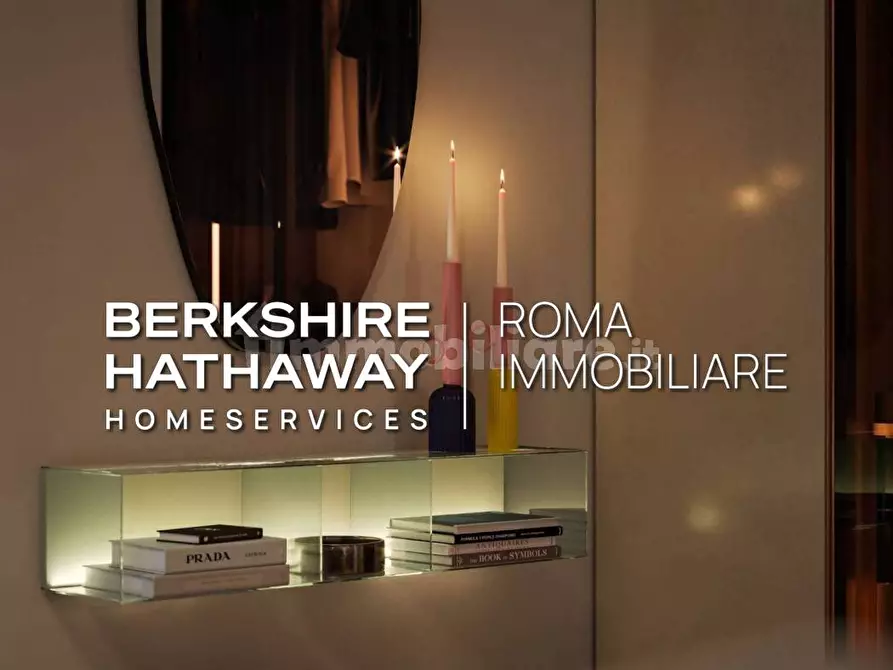 Immagine 9 di Appartamento in vendita  in Via Della Camilluccia a Roma