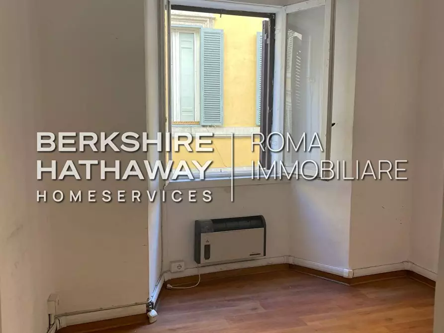 Immagine 3 di Appartamento in vendita  in Via del Pantheon a Roma