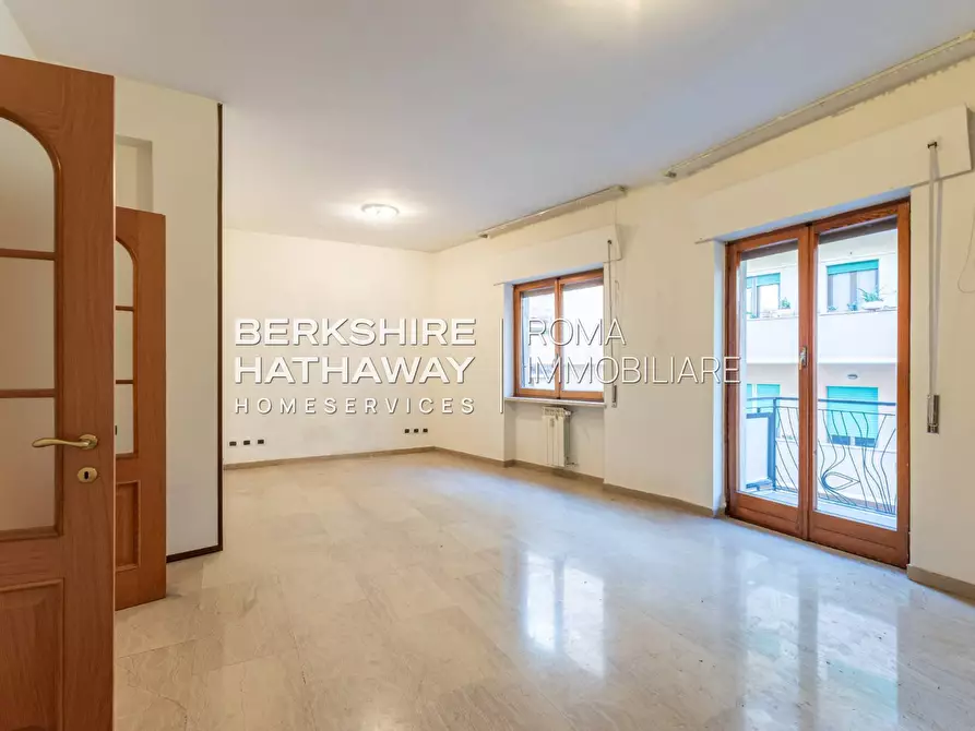 Immagine 2 di Appartamento in vendita  in Via Guido Alfani a Roma