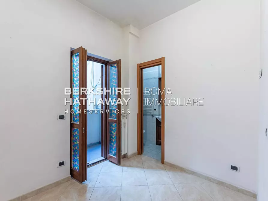 Immagine 11 di Appartamento in vendita  in Via Guido Alfani a Roma