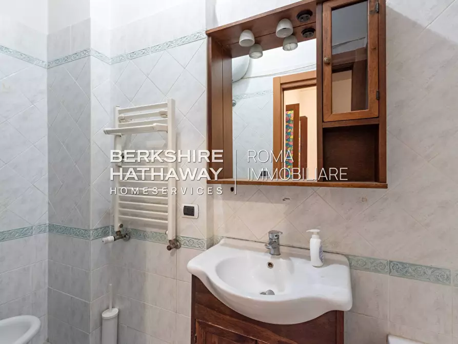 Immagine 24 di Appartamento in vendita  in Via Guido Alfani a Roma