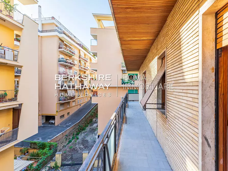 Immagine 31 di Appartamento in vendita  in Via Guido Alfani a Roma