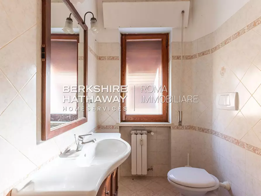 Immagine 26 di Appartamento in vendita  in Via Guido Alfani a Roma