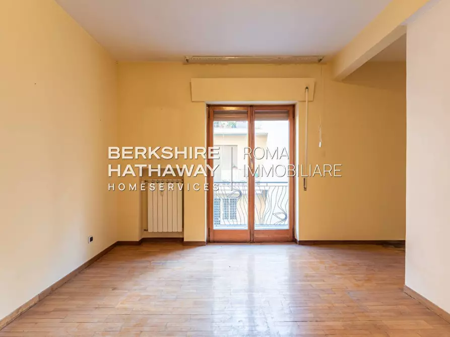 Immagine 15 di Appartamento in vendita  in Via Guido Alfani a Roma