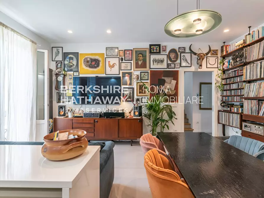 Immagine 8 di Appartamento in vendita  in Via Montebello a Roma